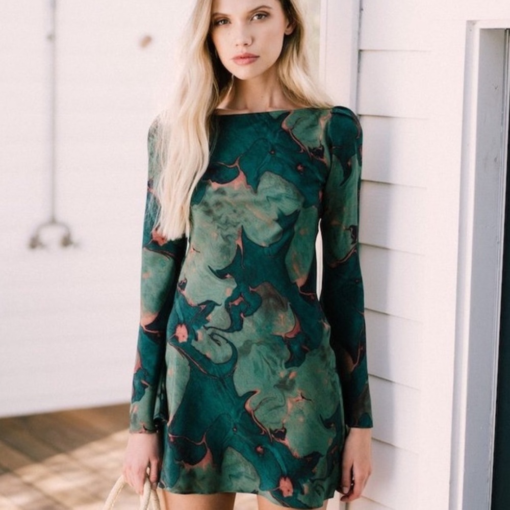ISO Stone Cold Fox Baiser in Green Lily